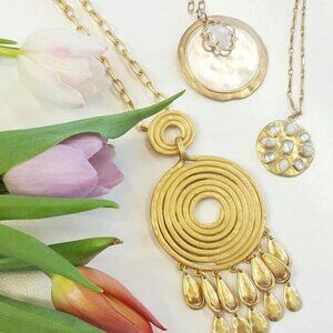 Stella & Dot Delilah Pendant Statement Long Necklace - Gold